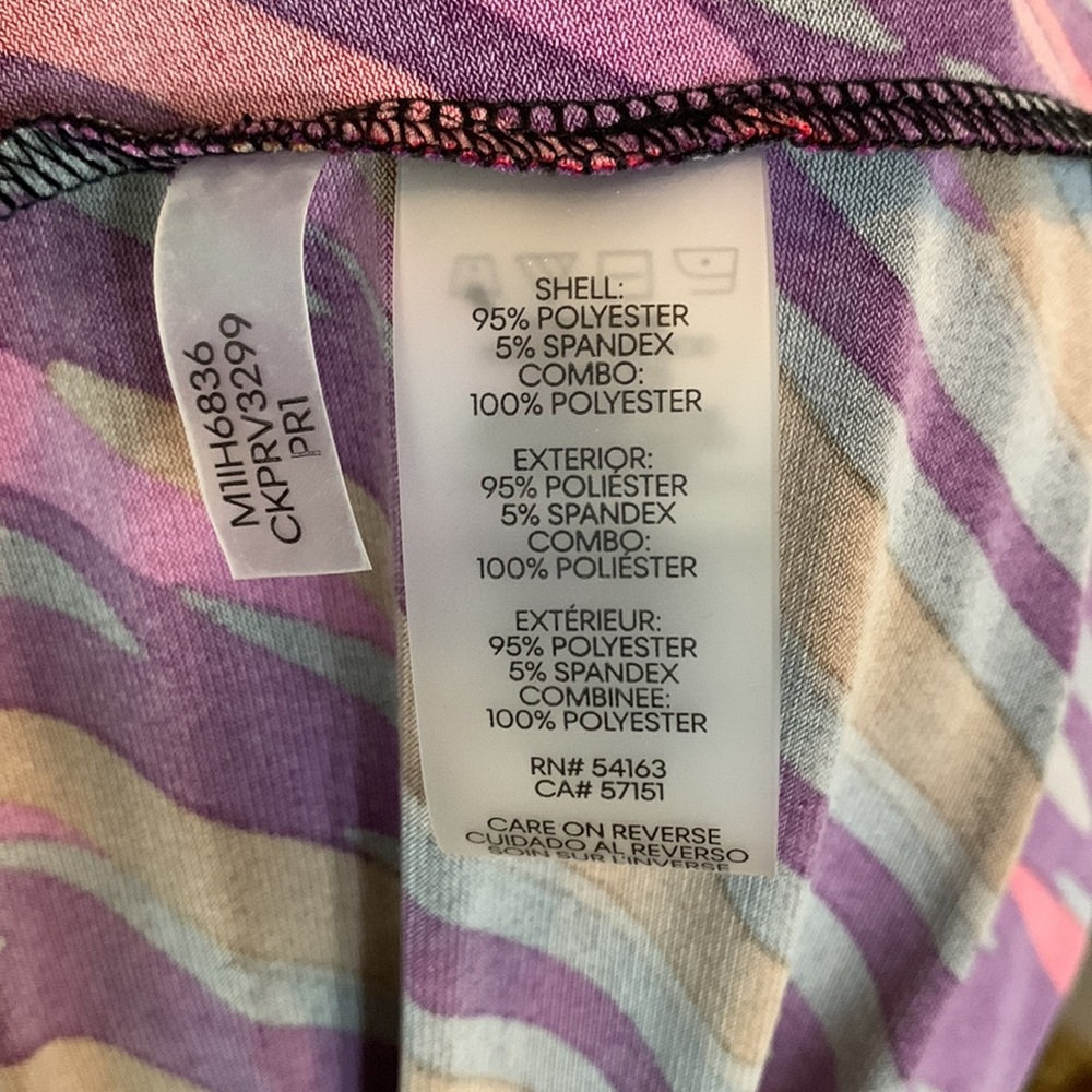 Beautiful Sheer Sleeve Multi Color Top. Size M. N… - image 4